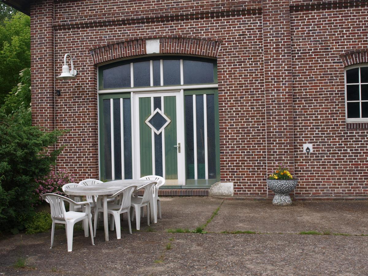 Gut Harlinghausen Hotel Ovelgonne Exterior photo